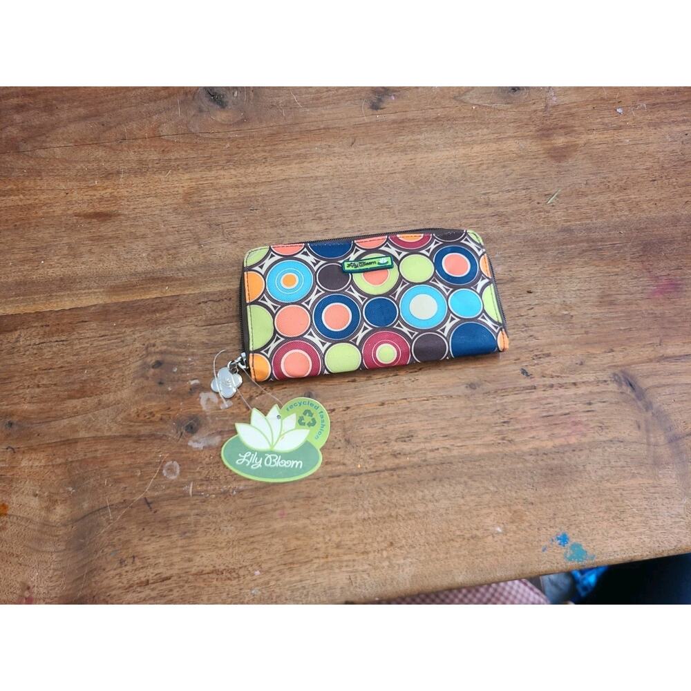 Lily Bloom Zipper Wallet
